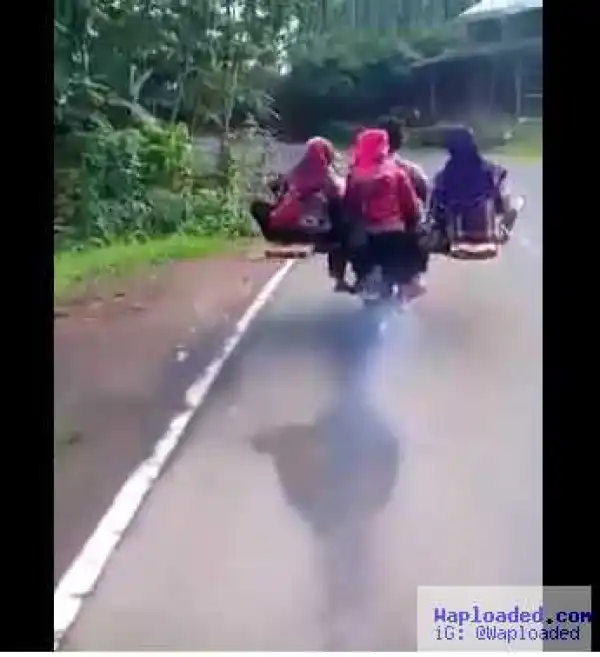 Incredible! Everyone is Talking About this Motorcycle that Can Comfortably Carry 8 People All at Once (Video)